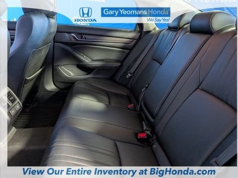 Used 2022 Honda Accord Touring image 19