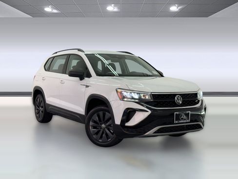 Used 2023 Volkswagen Taos S w/ IQ Drive S Package FWD image 6