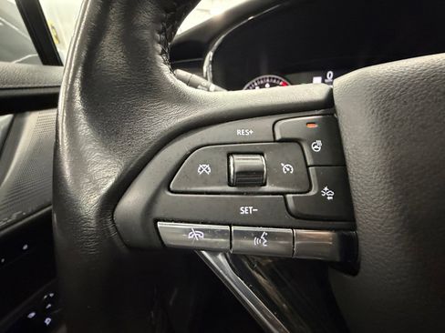 Used 2023 Cadillac XT6 Premium Luxury image 18