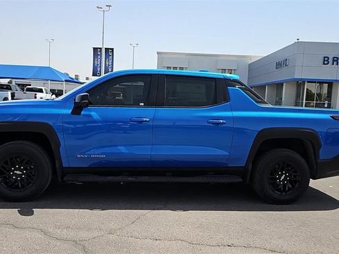 New 2025 Chevrolet Silverado EV LT image 6