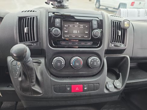 Used 2021 RAM ProMaster 2500 image 13