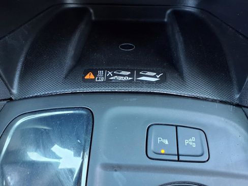 Used 2023 Chevrolet Equinox Premier FWD image 11