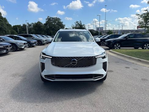 New 2026 Volvo XC90 B5 Plus image 6