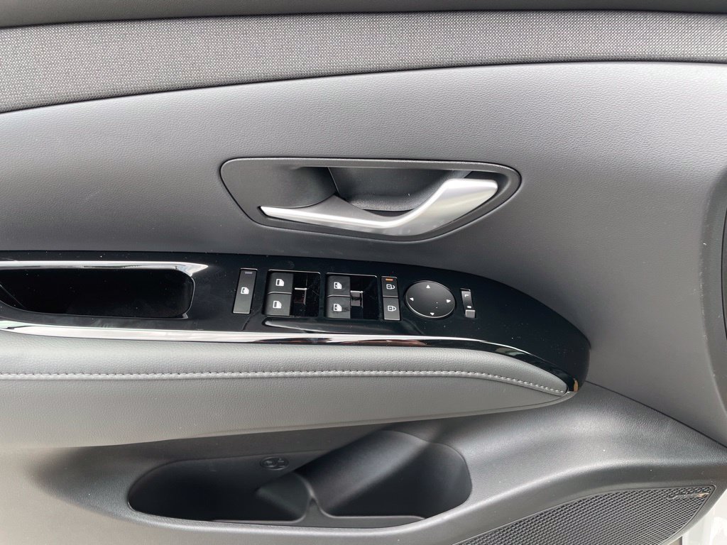 New 2026 Hyundai Tucson Limited FWD image 8