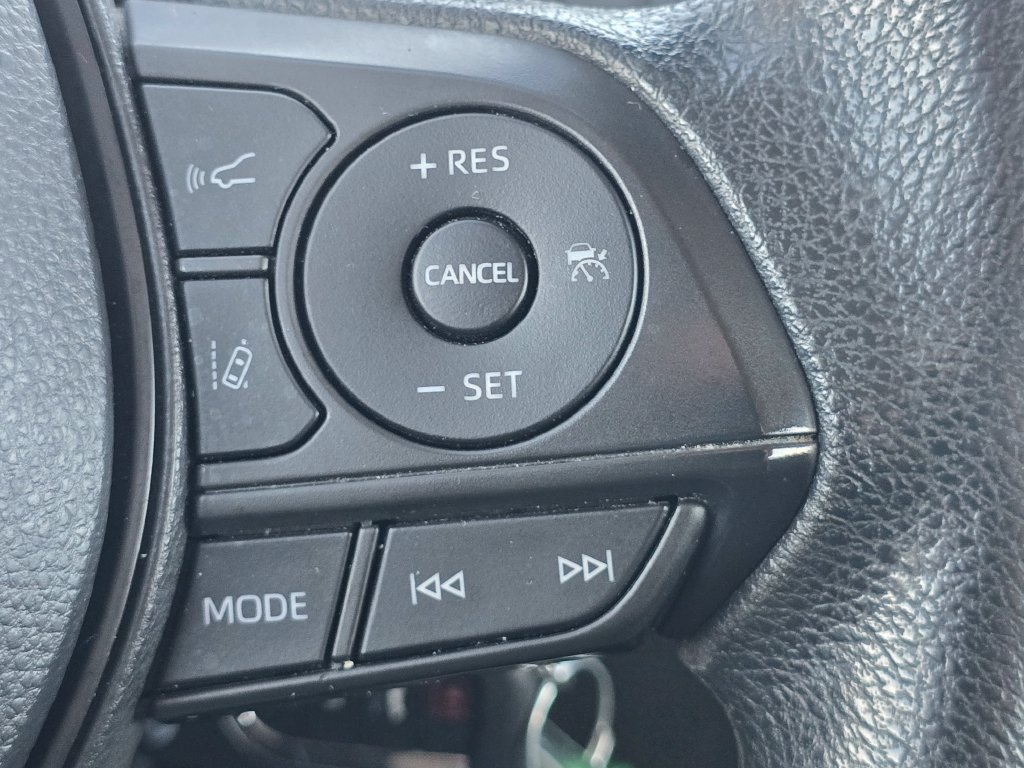 Certified 2022 Toyota Corolla LE w/ Carpet Mat Package (TMS) FWD image 28