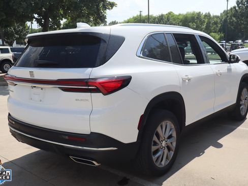 Used 2026 Buick Enclave Preferred FWD image 3