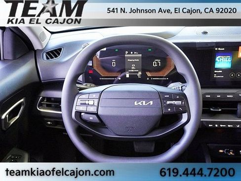 New 2026 Kia K4 LXS image 21