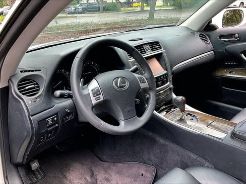 Used 2014 Lexus IS 250C w/ Luxury Package RWD image 13