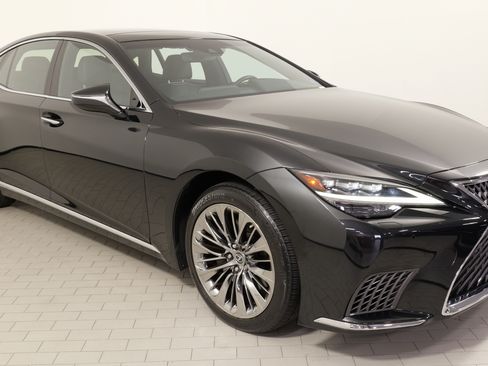 Used 2021 Lexus LS 500 AWD w/ Interior Upgrade Package image 8