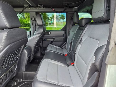 Used 2024 Ford Bronco Everglades AWD/4WD image 21