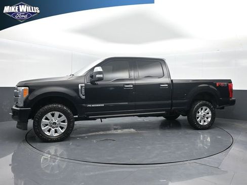 Used 2017 Ford F250 Platinum w/ Platinum Ultimate Package AWD/4WD image 4