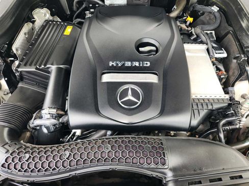 Used 2019 Mercedes-Benz GLC 350e 4MATIC image 31