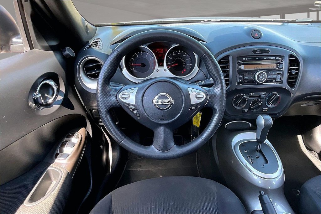 Used 2013 Nissan Juke S FWD image 8