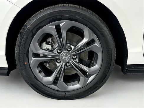 Certified 2025 Honda Accord EX-L image 13