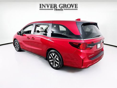 Certified 2026 Honda Odyssey EX-L image 7