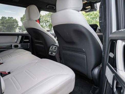 Certified 2025 Mercedes-Benz G 580 w/ EQ Technology image 32