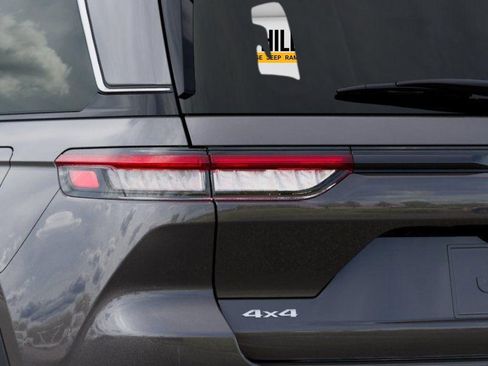 New 2025 Jeep Grand Cherokee Laredo X w/ Trailer Tow Package image 9