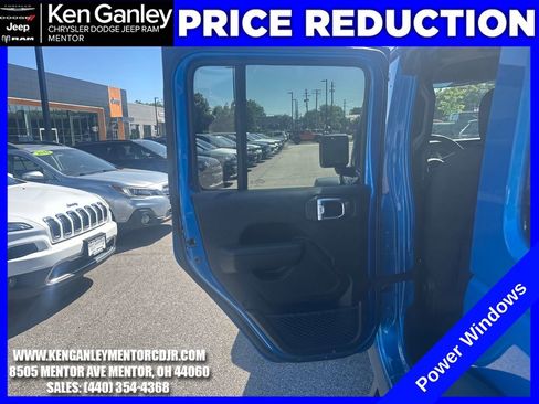 Used 2022 Jeep Wrangler Unlimited Sport AWD/4WD image 17