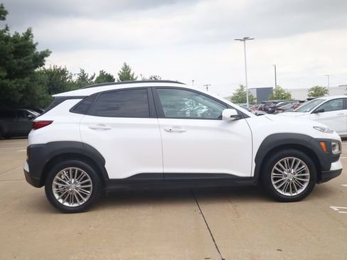 Used 2021 Hyundai Kona SEL FWD image 4