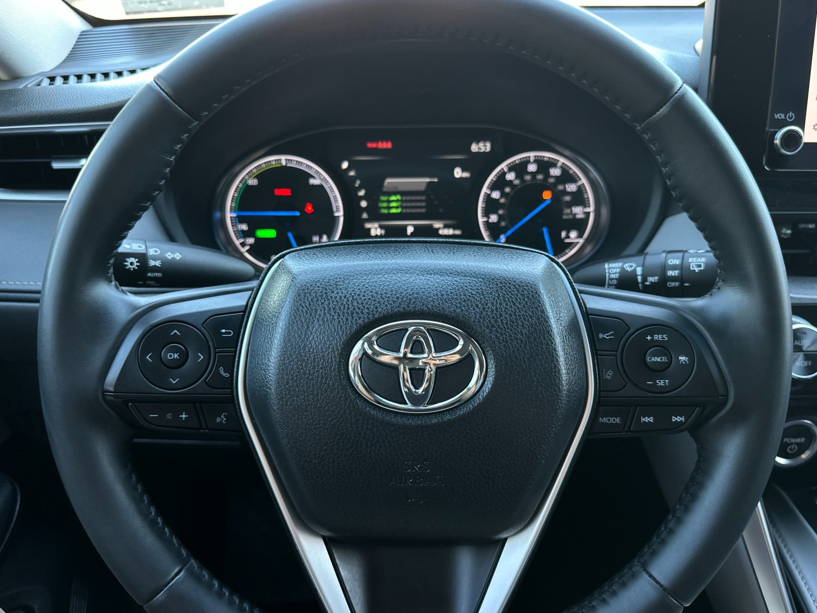Used 2023 Toyota Venza LE AWD/4WD image 21