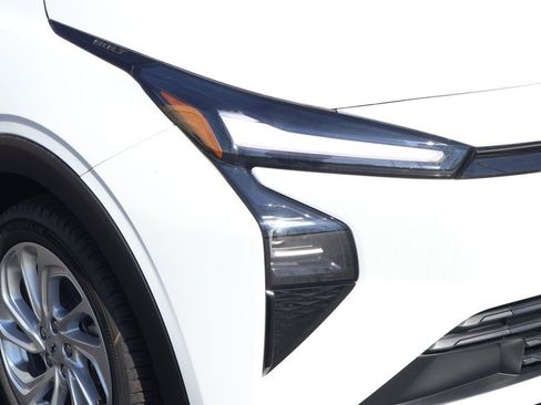 New 2027 Chevrolet Bolt LT w/ Comfort Package FWD image 3