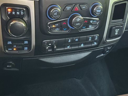 Used 2016 RAM 1500 Big Horn image 22