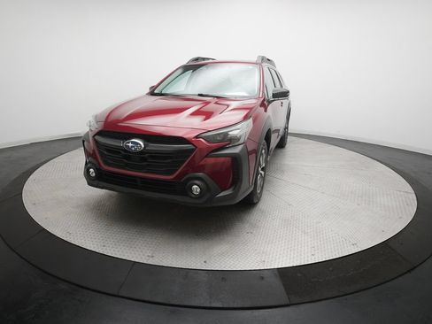 Used 2024 Subaru Outback Premium AWD/4WD image 12