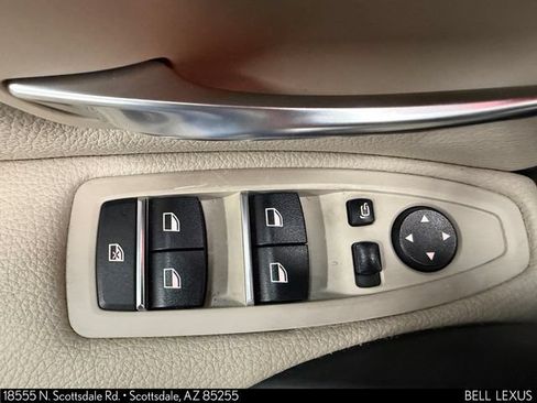 Used 2017 BMW 330e RWD image 17