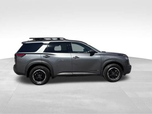 Used 2024 Nissan Pathfinder Rock Creek AWD/4WD image 9
