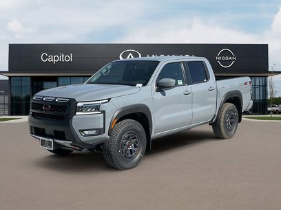 New 2025 Nissan Frontier PRO-4X w/ Black Accent Package