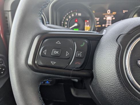 Used 2024 Jeep Wrangler Unlimited Rubicon 4xe AWD/4WD image 21