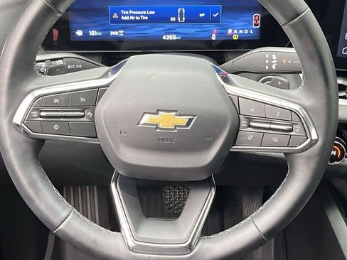 Used 2026 Chevrolet Equinox LT w/ Convenience Package II AWD/4WD image 14