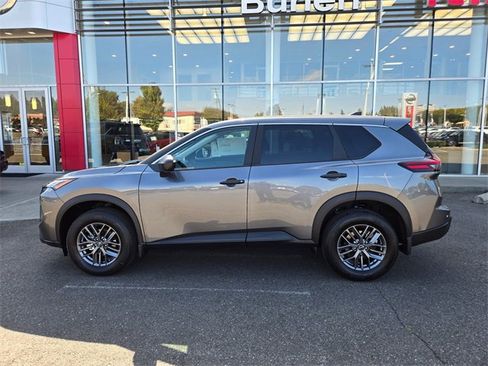 New 2026 Nissan Rogue S image 9