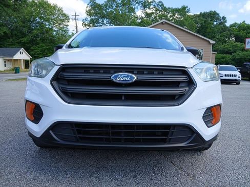 Used 2017 Ford Escape S FWD image 3