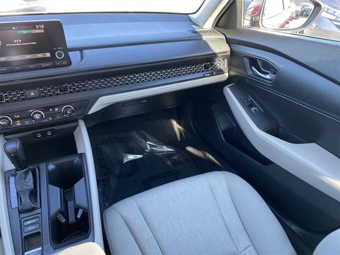 Used 2023 Honda Accord LX image 16