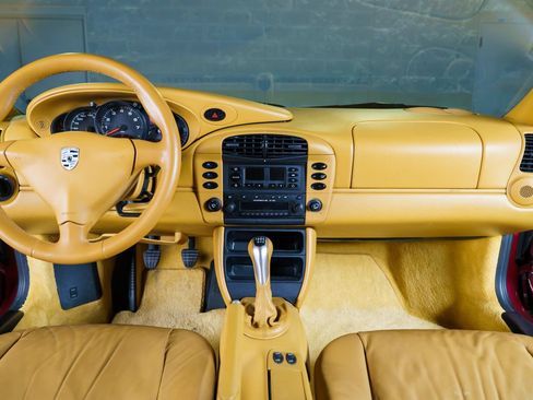 Used 2000 Porsche 911 Carrera image 15