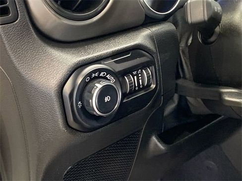 Used 2021 Jeep Wrangler Sport S image 15