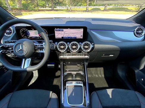 Certified 2026 Mercedes-Benz GLA 250 4MATIC image 5