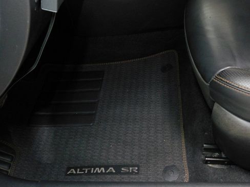 Used 2023 Nissan Altima 2.5 SR image 35