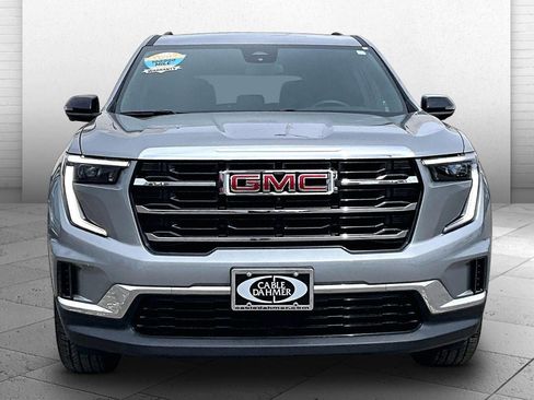 Used 2025 GMC Acadia Elevation AWD/4WD image 2