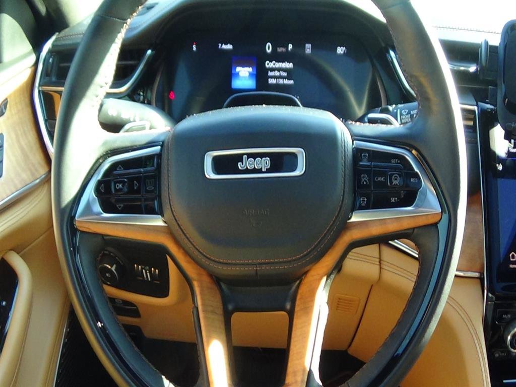 Used 2024 Jeep Grand Cherokee L Summit AWD/4WD image 22