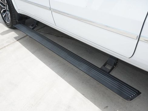 Used 2025 RAM 1500 Limited w/ Off Road Group AWD/4WD image 13