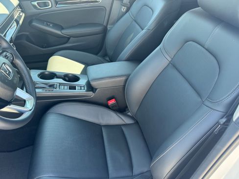 Used 2024 Honda Civic EX-L image 23