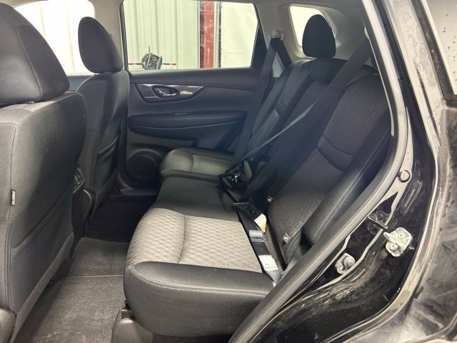 Used 2020 Nissan Rogue SV AWD/4WD image 16