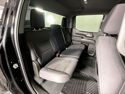 Used 2024 Chevrolet Silverado 1500 LT image 37