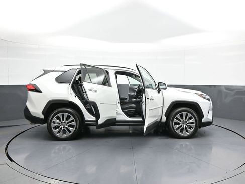 Used 2023 Toyota RAV4 Limited AWD/4WD image 43