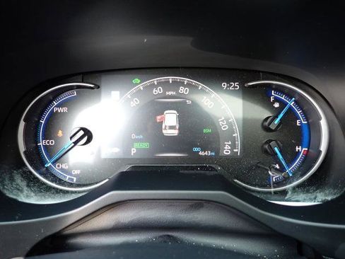 Certified 2025 Toyota RAV4 XSE image 15