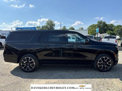 Used 2025 Chevrolet Suburban RST w/ Comfort Package AWD/4WD image 6