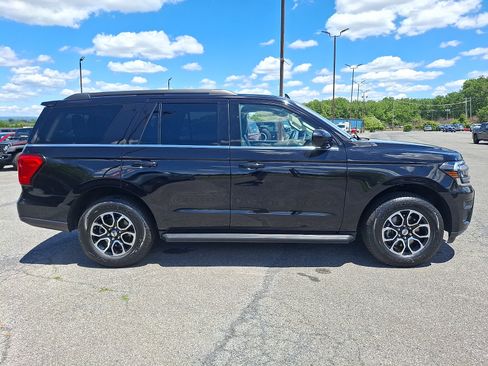 Certified 2024 Ford Expedition XLT AWD/4WD image 7