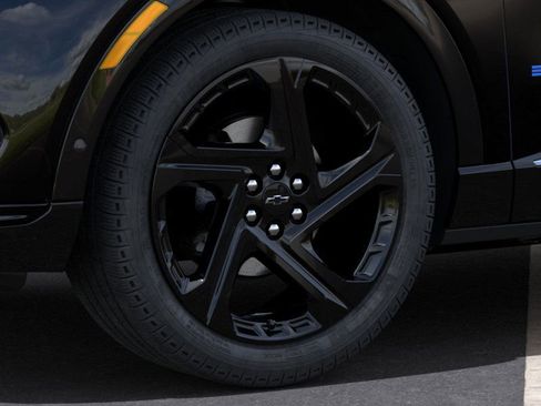 New 2025 Chevrolet Equinox EV RS image 9